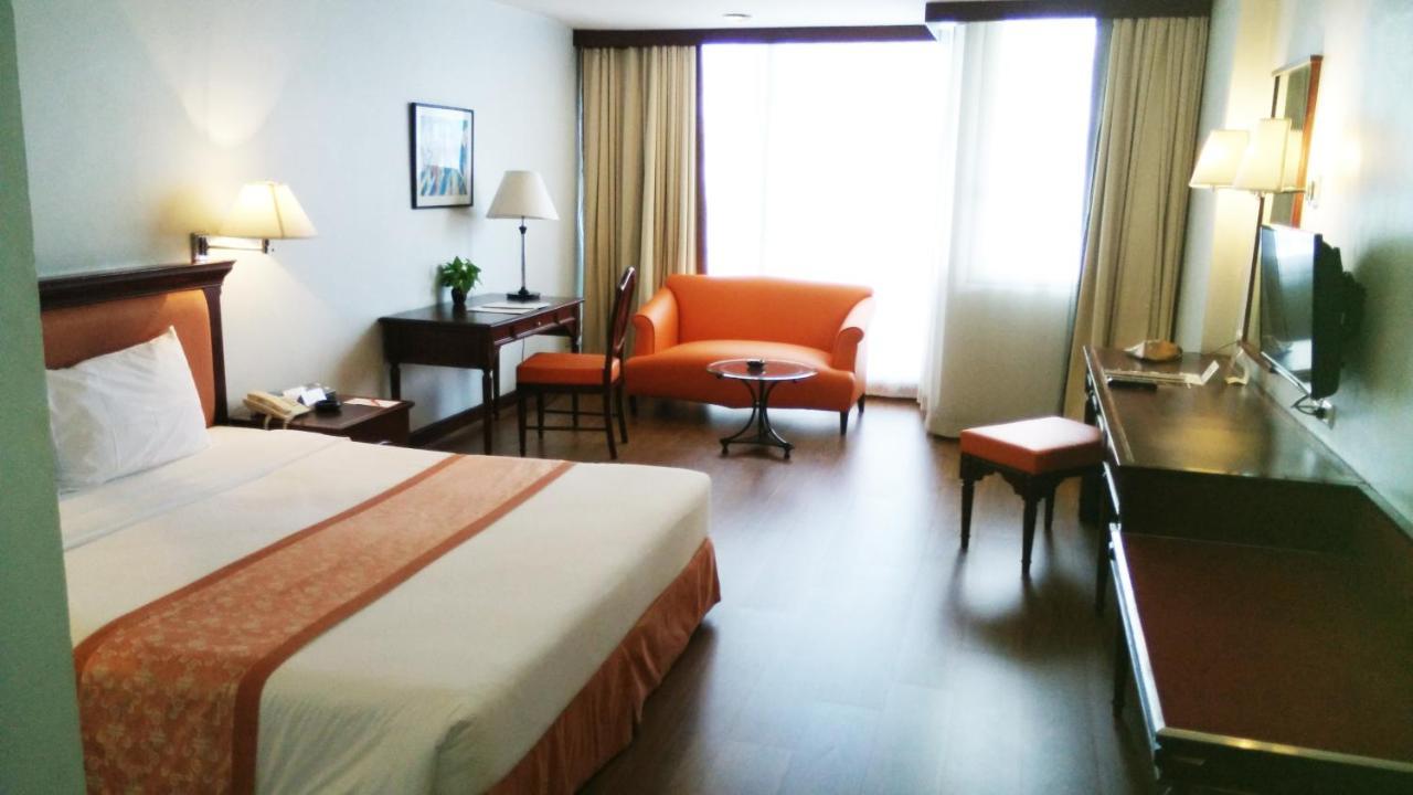 Tai Pan Hotel - Sha Plus Certified Bangkok Dış mekan fotoğraf