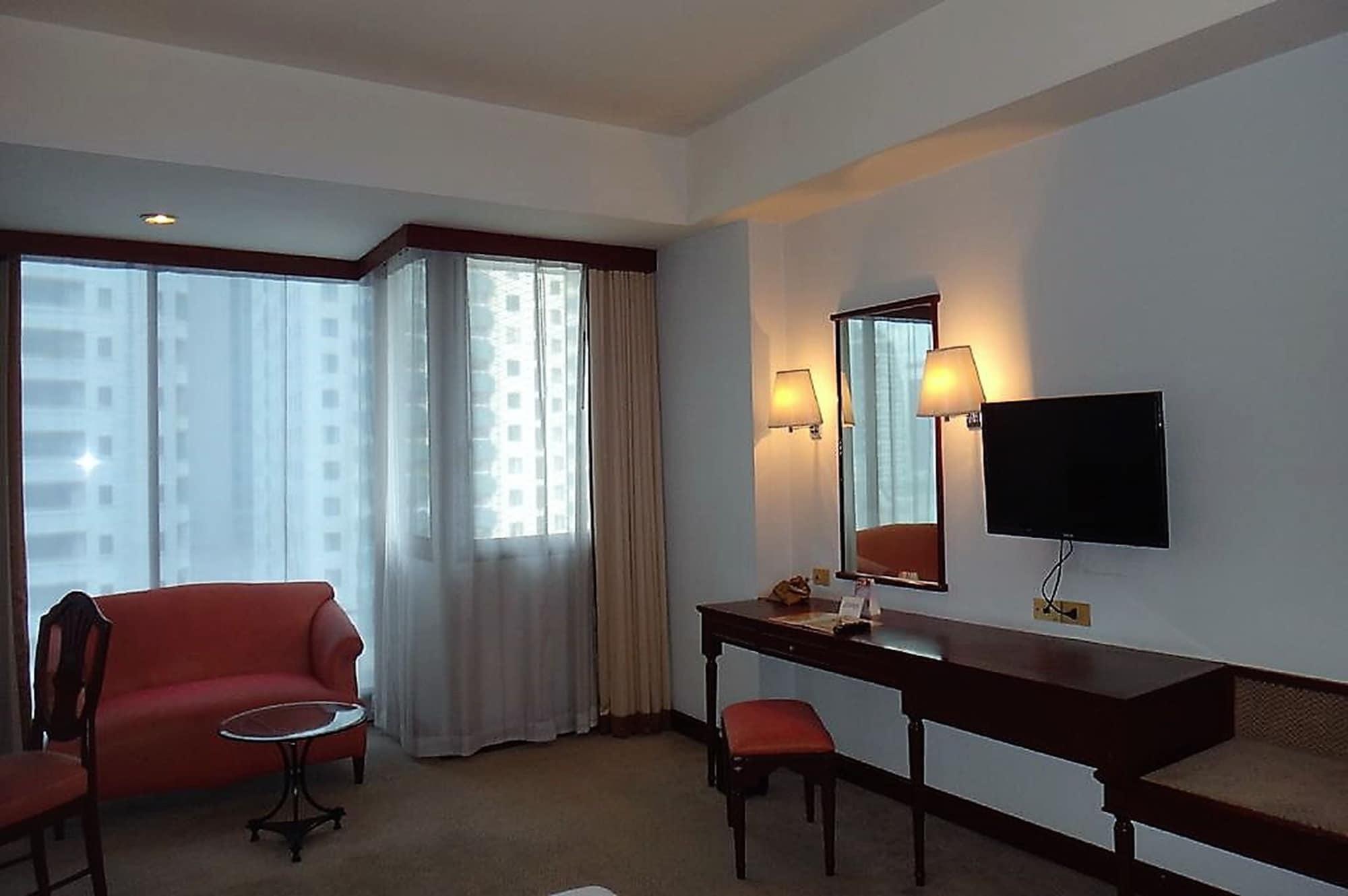 Tai Pan Hotel - Sha Plus Certified Bangkok Dış mekan fotoğraf