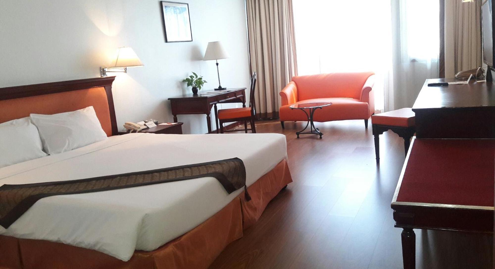 Tai Pan Hotel - Sha Plus Certified Bangkok Dış mekan fotoğraf