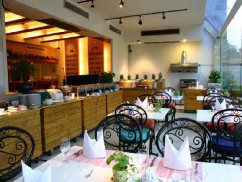 Tai Pan Hotel - Sha Plus Certified Bangkok Restoran fotoğraf